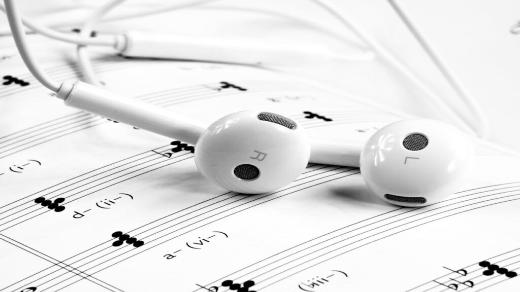 Best Earbuds Under ₹500 in India – 2025 Edition